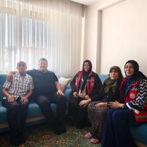 Şehit Aileleri ve Gazi Hasan Demirci’ye Anlamlı Ziyaret - fotoğraf 2