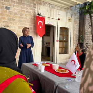 Kızılay Şubesi Personeline Kadına Yönelik Şiddetle Mücadele Eğitimi Verildi - fotoğraf 1