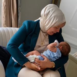 Aile ve Gençlik Fonu ile Yuva Kuran Genç Çifte Ziyaret   - fotoğraf 2