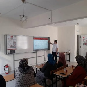Çeltik’te ADEM Kursiyerlerine Yönelik Bilgilendirme Toplantısı Gerçekleştirildi - fotoğraf 2