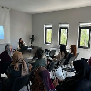  OKUL VE AİLE KONULU EĞİTİM GERÇEKLEŞTİRİLDİ - fotoğraf 2