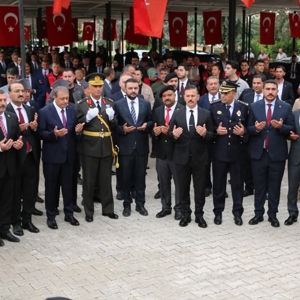 30 Ağustos Zafer Bayramı Etkinlikleri Kapsamındaki Çelenk Sunma Törenine Katıldık. - fotoğraf 6