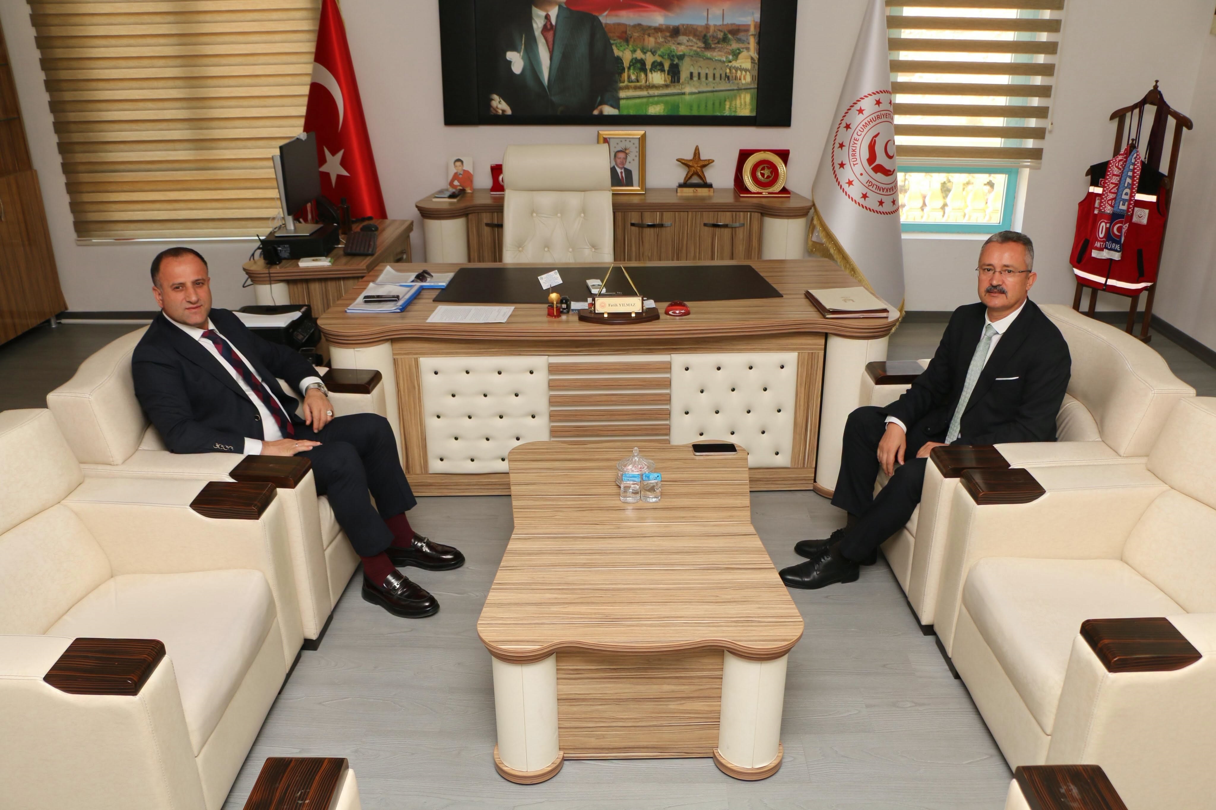 İl Nüfus ve Vatandaşlık Müdürü Cengiz GÖÇ’ten İl Müdürümüz Fatih YILMAZ’a Ziyaret.