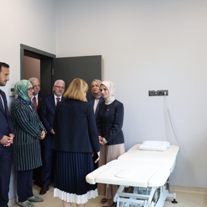 Bakanımız Göktaş, Göztepe Semiha Şakir Huzurevi Yaşlı Bakım ve Rehabilitasyon Merkezi'nin açılışına katıldı - fotoğraf 10