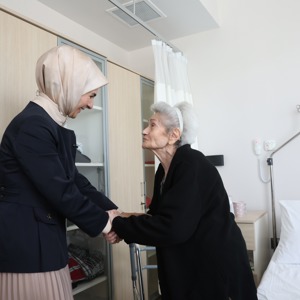 Bakanımız Göktaş, Göztepe Semiha Şakir Huzurevi Yaşlı Bakım ve Rehabilitasyon Merkezi'nin açılışına katıldı - fotoğraf 11