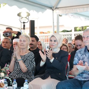Bakanımız Göktaş, Göztepe Semiha Şakir Huzurevi Yaşlı Bakım ve Rehabilitasyon Merkezi'nin açılışına katıldı - fotoğraf 5