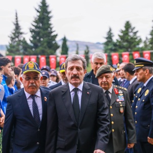 30 Ağustos Zafer Bayramı’nda Şehitlerimiz Rahmet ve Minnetle Anıldı - fotoğraf 6
