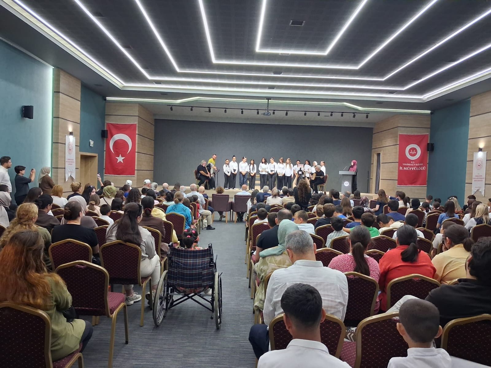 Çocuklarımızdan Anlamlı Gösteri