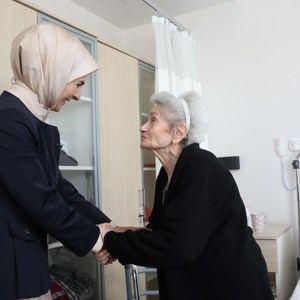 Bakanımız Göktaş, Göztepe Semiha Şakir Huzurevi Yaşlı Bakım ve Rehabilitasyon Merkezi'nin açılışına katıldı - fotoğraf 5