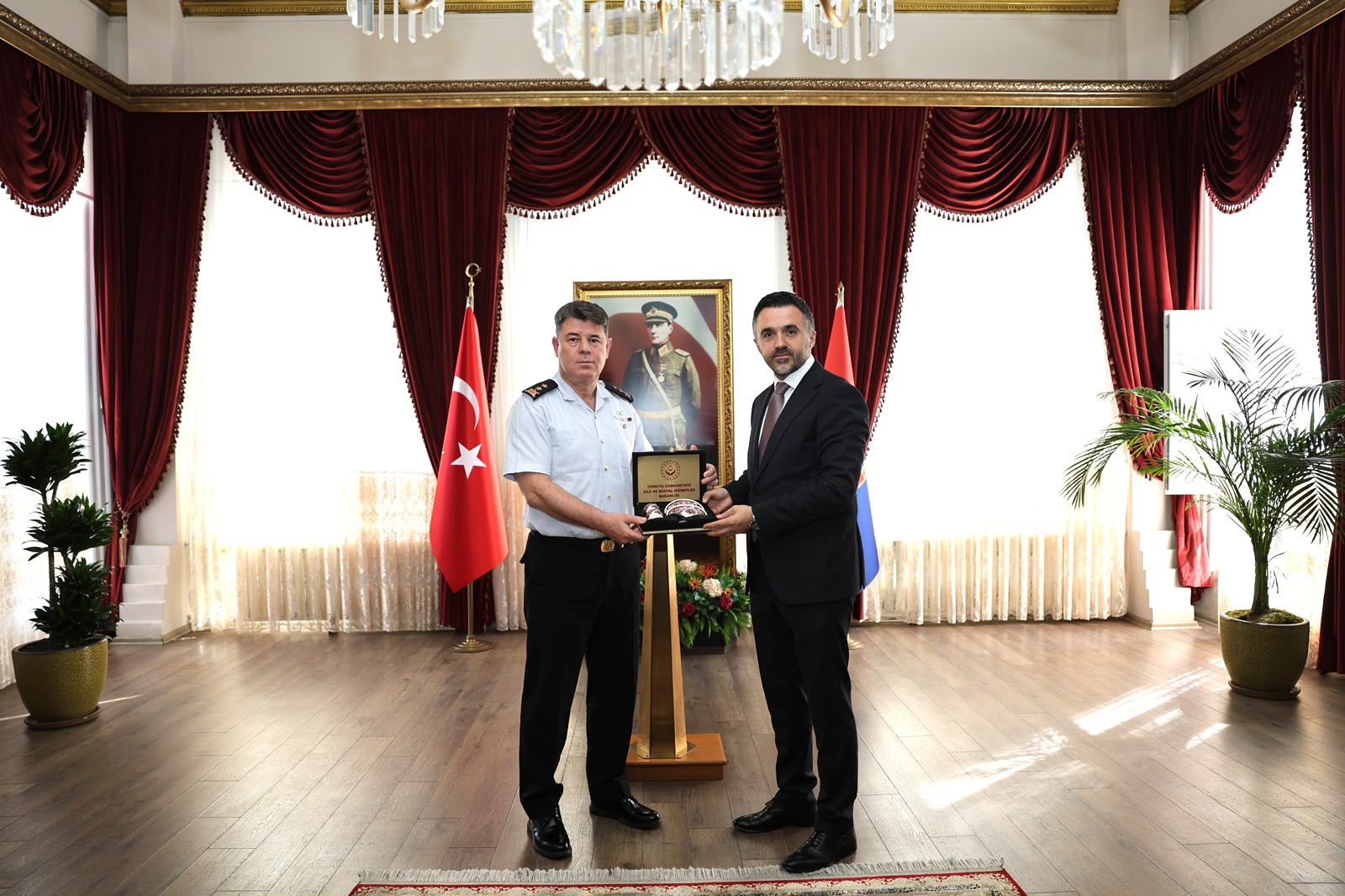 İl Müdürümüz Sn. Ömer Turan, İstanbul İl Jandarma Komutanı Tümgeneral Sn. İdris Tataroğlu’na Hayırlı Olsun Ziyaretinde Bulundu