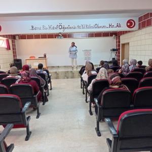 Uyum Haftasında Velilere “Okul Hayatı ve Çocuk” Konulu Eğitim Verildi - fotoğraf 1
