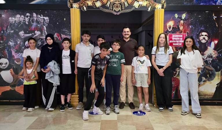 Çocuklarımızla Mutluluğu Aynı Perdede Paylaştık