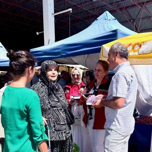 Salı Pazarı’nda Vatandaşlarımızla Bir Araya Gelinerek Bilgilendirme Faaliyeti Gerçekleştirildi - fotoğraf 3