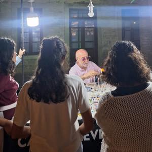 Çocuk Evlerimizde Cam Sanatıyla Renkli ve Keyifli Bir Buluşma - fotoğraf 3