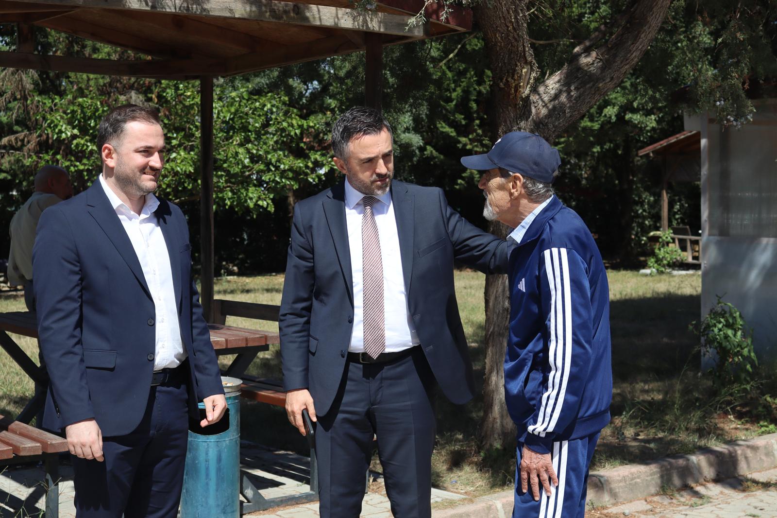 İl Müdürümüz Sn. Ömer Turan, Çekmeköy Şehit Onur Ensar Ayanoğlu Huzurevi Yaşlı Bakım ve Rehabilitasyon Merkezi Müdürlüğünü Ziyaret Ederek Sunulan Hizmetleri Yerinde Denetledi