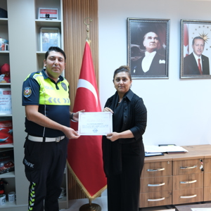 Trafik ve İlkyardım Eğitimine Katkı Sunanlara Teşekkür - fotoğraf 3