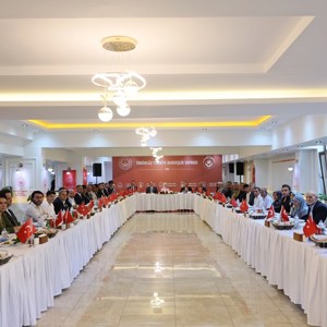 Bakanımız Göktaş, Van'da "Terörsüz Türkiye Kardeşlik Sofrası"nda konuştu: - fotoğraf 6