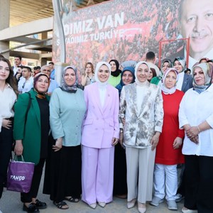 Bakanımız Göktaş, Van'da "Terörsüz Türkiye Kardeşlik Sofrası"nda konuştu: - fotoğraf 34