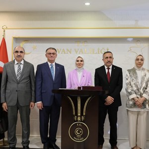 Bakanımız Göktaş, Van'da "Terörsüz Türkiye Kardeşlik Sofrası"nda konuştu: - fotoğraf 40