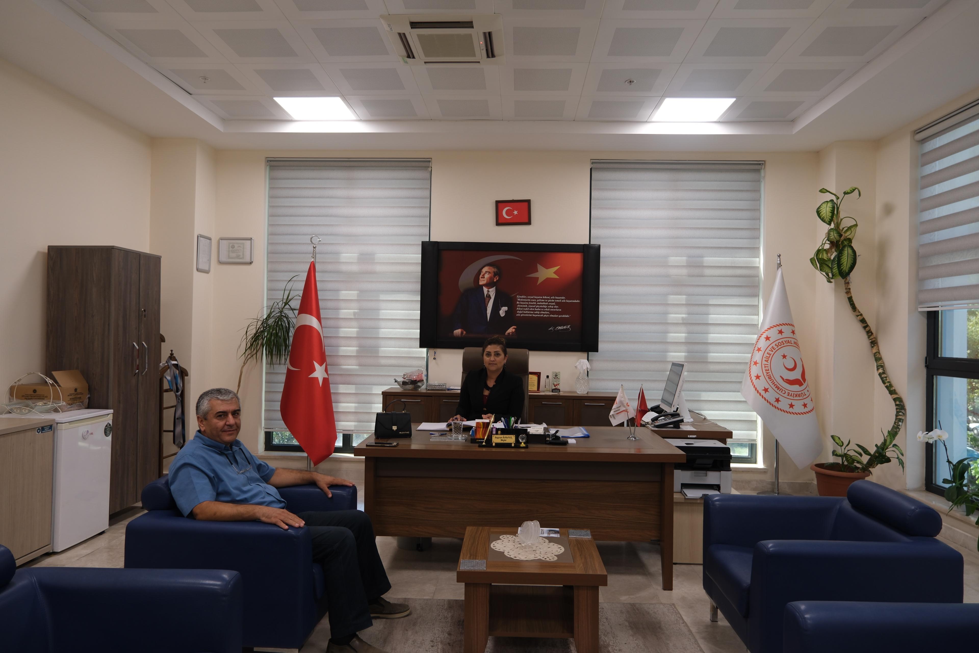 İl Müdürümüz Emine BÖÇKÜN’den Edremit Sosyal Hizmet Merkezi Müdürlüğümüze Ziyaret