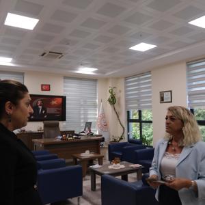 İl Müdürümüz Emine BÖÇKÜN’den Edremit Sosyal Hizmet Merkezi Müdürlüğümüze Ziyaret - fotoğraf 3