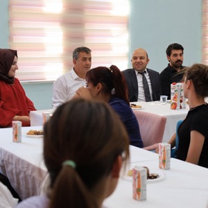 İl Müdürümüz Sayın Abdulhalim Ünalan, devlet himayesindeki kıymetli çocuklarımızı ziyaret ederek yeni eğitim-öğretim dönemi öncesinde kendileriyle bir araya geldi. - fotoğraf 4