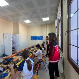 Anlamlı Ziyaret: Uşak Sosyal Hizmet Merkezi Müdürlüğü Okul Destek Projesi öğrencileri, 8 Eylül Dünya Okuma Günü kapsamında İskender Pala İl Halk Kütüphanesi'ni ziyaret etti. - fotoğraf 2