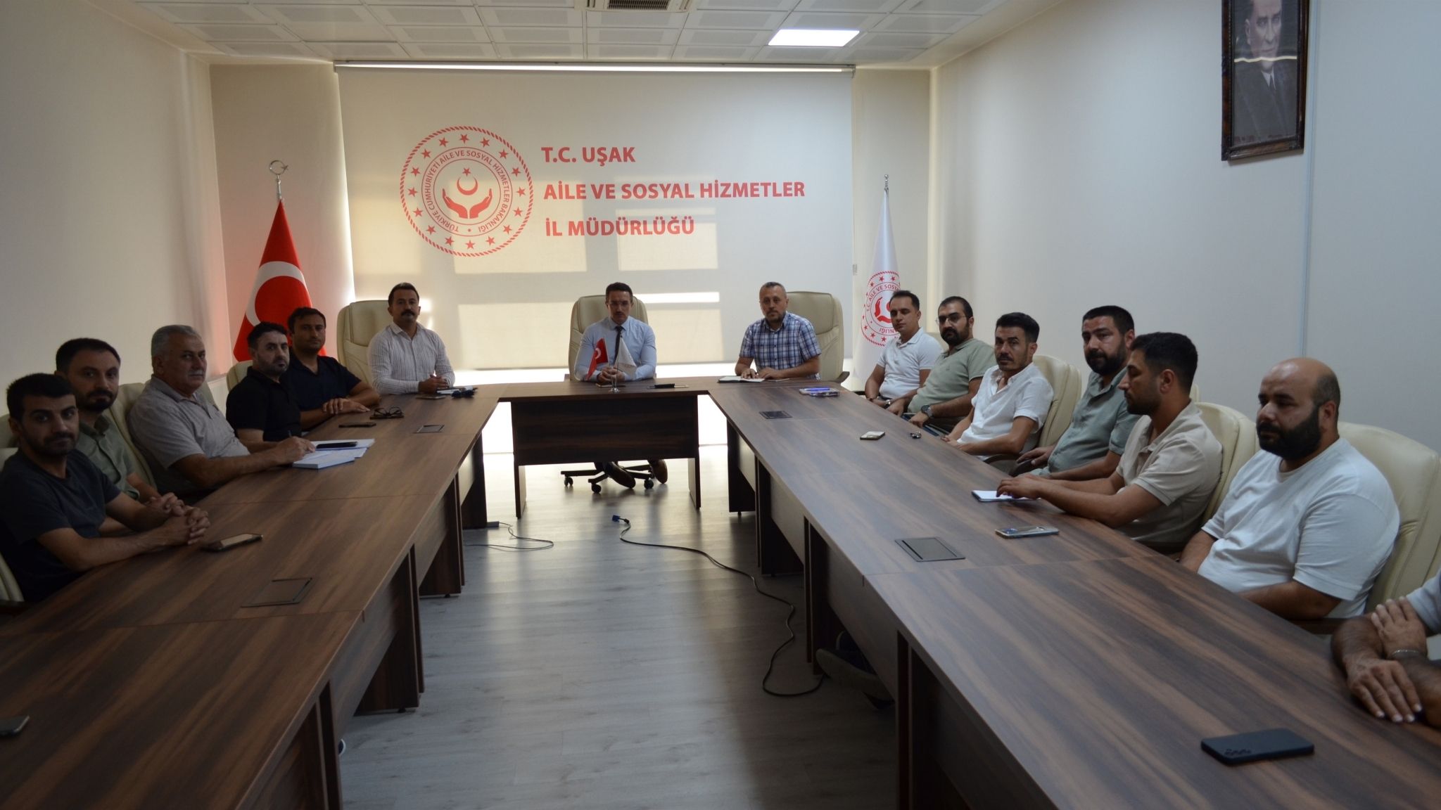 Çocuk Koruma ve İlk Müdahale Birimi’nde Değerlendirme Toplantısı Gerçekleştirildi