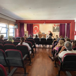 Okullarda Öğretmen ve İdarecilere Yönelik Koruyucu Aile Tanıtımı Yapıldı. - fotoğraf 1
