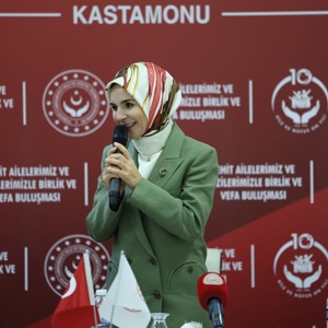 Bakanımız Göktaş, Kastamonu’da şehit aileleri ve gazilerle vefa buluşmasında bir araya geldi - fotoğraf 1