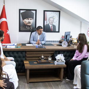 Kurum Bakımından Ayrılan Gençlerimiz İl Müdürümüz Sayın Kamil Tüylüoğlu’nu Ziyaret Etti - fotoğraf 1