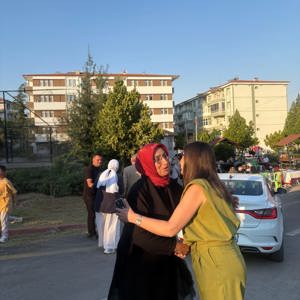 İl Müdürümüz Sayın Çiğdem AÇIKYILDIZ KAZEL, “Yeni Mahallemde Huzur Var” programında mahalle sakinleriyle bir araya geldi. - fotoğraf 3