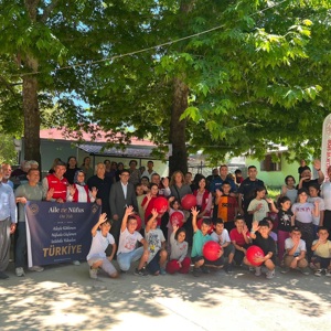 Sosyal ve Ekonomik Destek (SED) Hizmetinin Etkinliğinin Artırılması Okul Destek Projesi kapsamında desteklenen çocuklarımız için, Sumbas Kaymakamı Sayın Hakan Kara ve İl Müdürümüz Sayın Naci Yılmaz’ın katılımıyla Bağdaş Yaylası’nda piknik etkinliği düzenlendi - fotoğraf 3