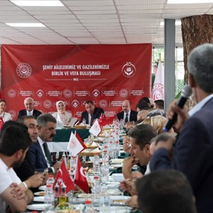 Bakanımız Göktaş, Muş'ta Şehit Aileleri ve Gazilerle Buluştu - fotoğraf 4