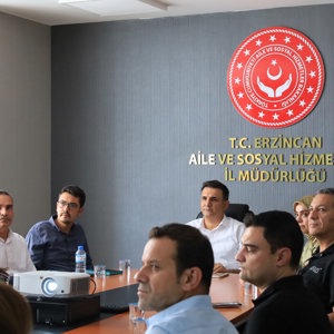 Afet ve Acil Durumlarda Psikososyal Destek Hizmetlerinde Görev Alan Çözüm Ortaklarımız ile koordinasyon toplantısı düzenlendi. - fotoğraf 1