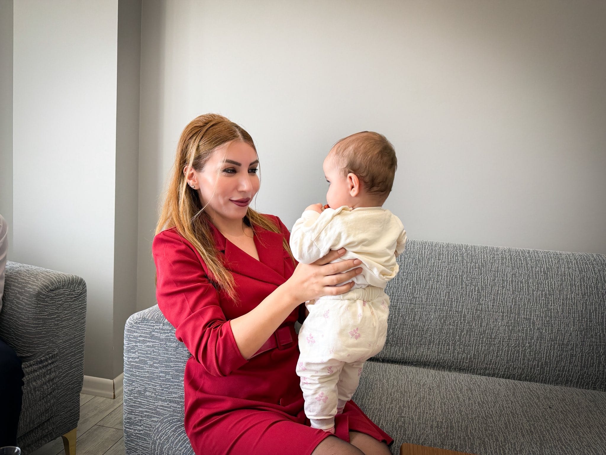 İl Müdürümüz BİLGİÇ’ten Aile ve Gençlik Fonu ile Yuva Kuran Ata Ailesine Ziyaret