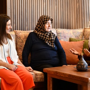 İl Müdürümüz Sayın Çiğdem AÇIKYILDIZ KAZEL, Huzurevi Yaşlı Bakım ve Rehabilitasyon Merkezi Müdürlüğümüzde düzenlenen Mevlid Kandili programına katıldı. - fotoğraf 4