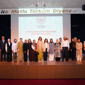 Koruyucu Aile Hizmet Modeli Hakkında Bilgilendirme ve Tanıtım Toplantısı Gerçekleştirildi - fotoğraf 1