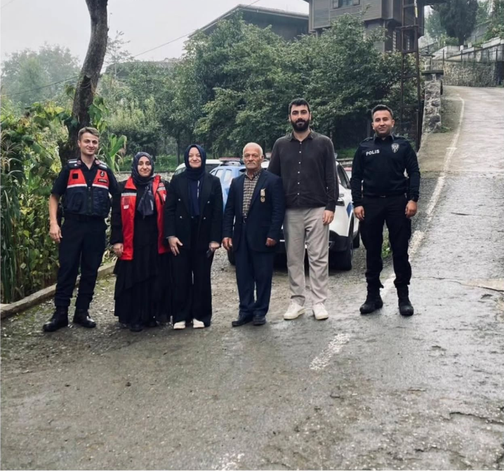 Kıbrıs Gazilerimiz Ferşat Akbay ve Ahmet Acar Hanelerinde Ziyaret Edildi