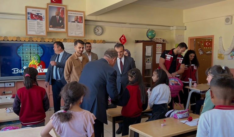 Hoçvan Atatürk İlkokulunu Ziyaret 