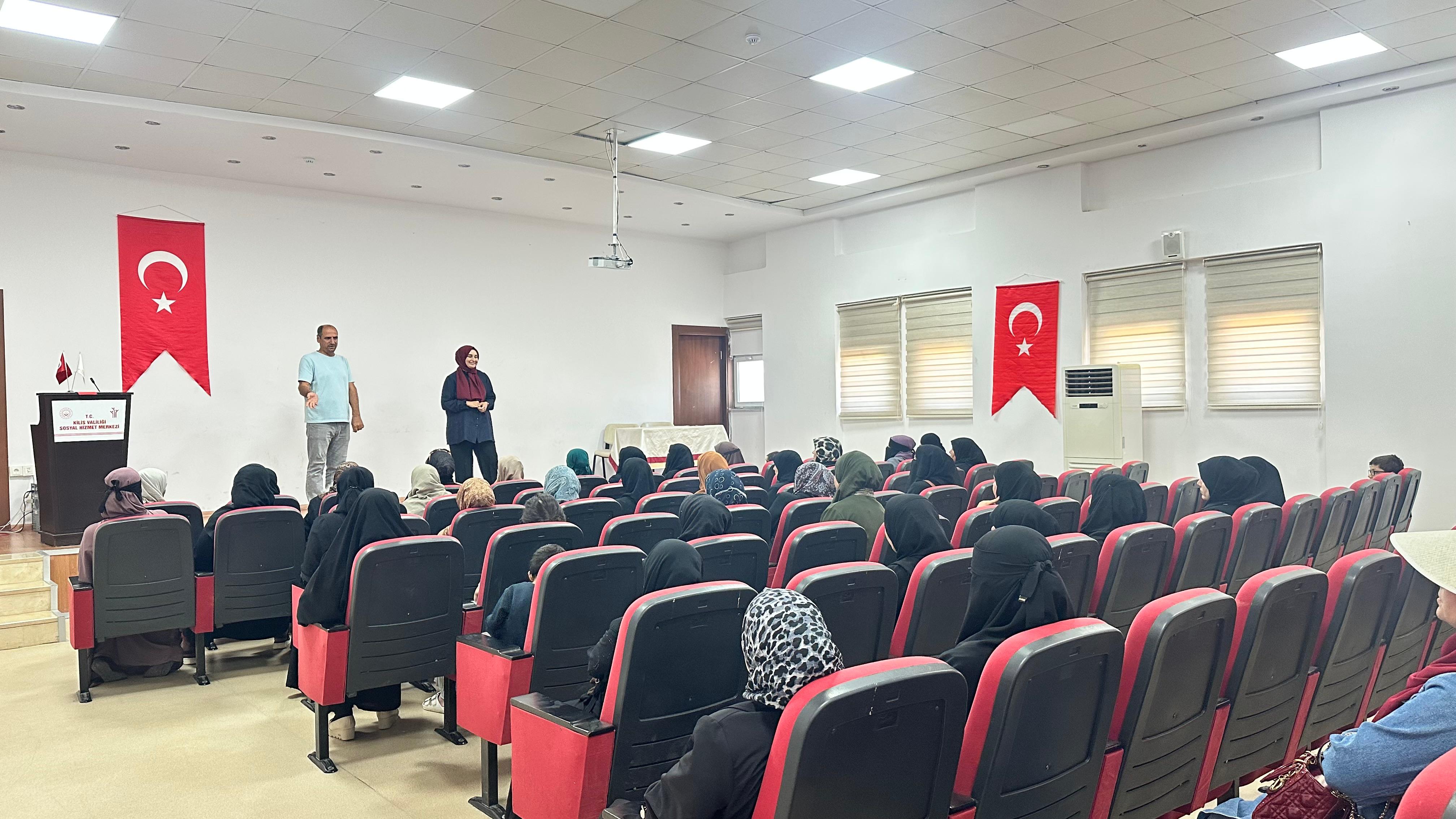 SED Yararlanıcısı Ailelere Yönelik “Okul ve Aile Hayatı” Eğitimi Gerçekleştirildi