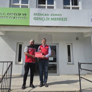 “İyilik Var” Platformu faaliyetleri kapsamında, İlçelerimiz sınırları içerisinde faaliyet gösteren kamu kurum ve kuruluşları ile esnafla görüşmeler gerçekleştirilmiştir. - fotoğraf 5