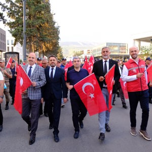 19 Eylül Gaziler Günü’nün 105. Yıl Dönümünde Kahramanlarımıza Vefa Yürüyüşü - fotoğraf 3
