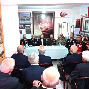 Kahraman Kıbrıs Gazilerimizle Bir Araya Gelerek Vefa ve Minnetimizi Paylaştık - fotoğraf 1