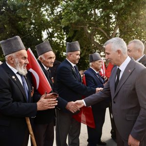 19 Eylül Gaziler Günü’nde Muharip Gazilerimize Anlamlı Ziyaret - fotoğraf 2