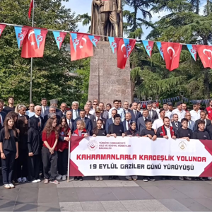 19 Eylül Gaziler Günü Kapsamında Kortej Yürüyüşü Düzenlendi - fotoğraf 1