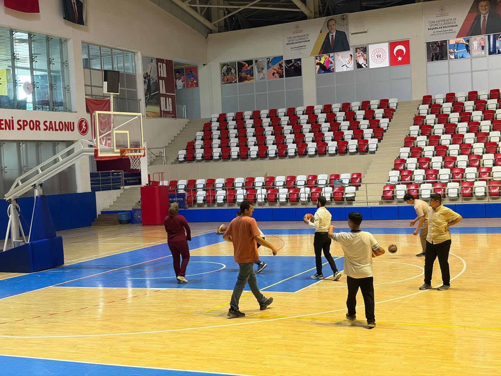 Özel Bireylerimizin Spor, Kukla ve El Sanatları Kursları Devam Ediyor