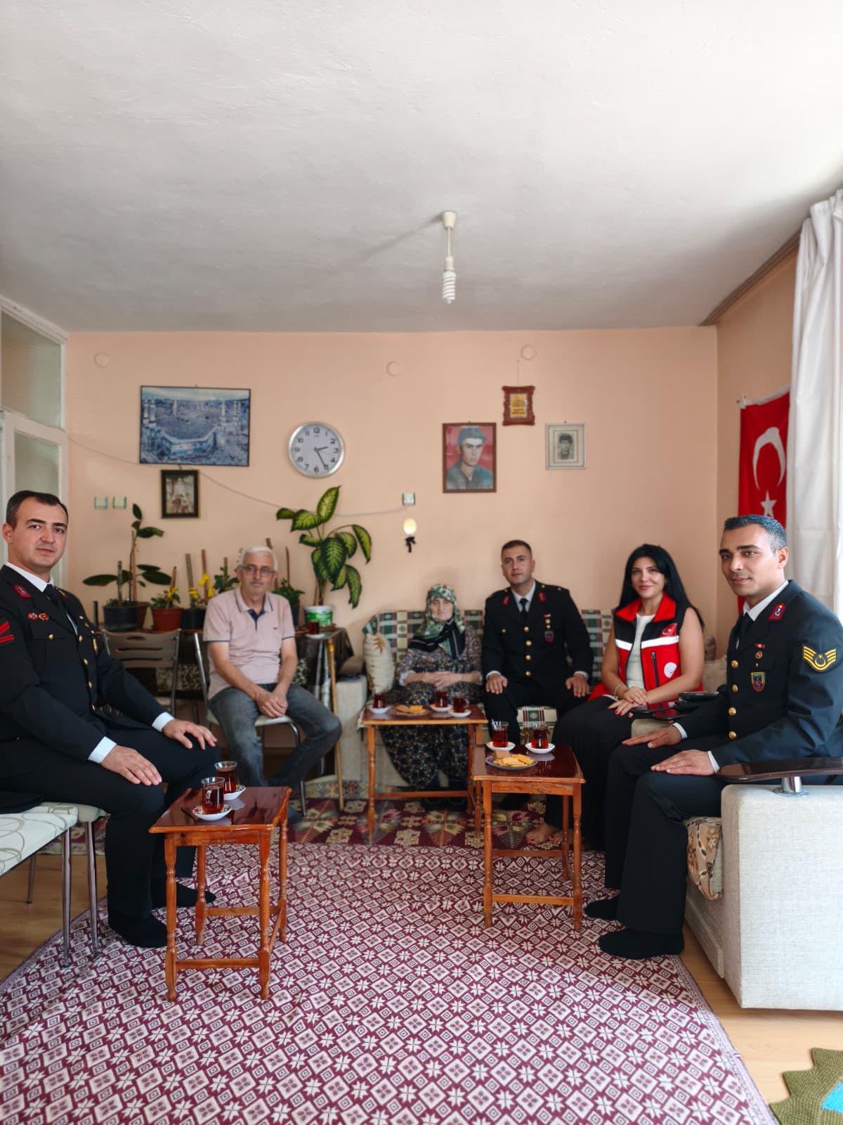 ŞEHİDİMİZ EKREM PEHLİVAN’IN AİLESİNE ZİYARET