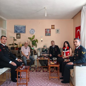 ŞEHİDİMİZ EKREM PEHLİVAN’IN AİLESİNE ZİYARET - fotoğraf 1