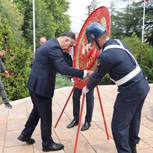 19 Eylül Gaziler Günü Dolayısıyla Çelenk Sunma Töreni Düzenlendi - fotoğraf 7